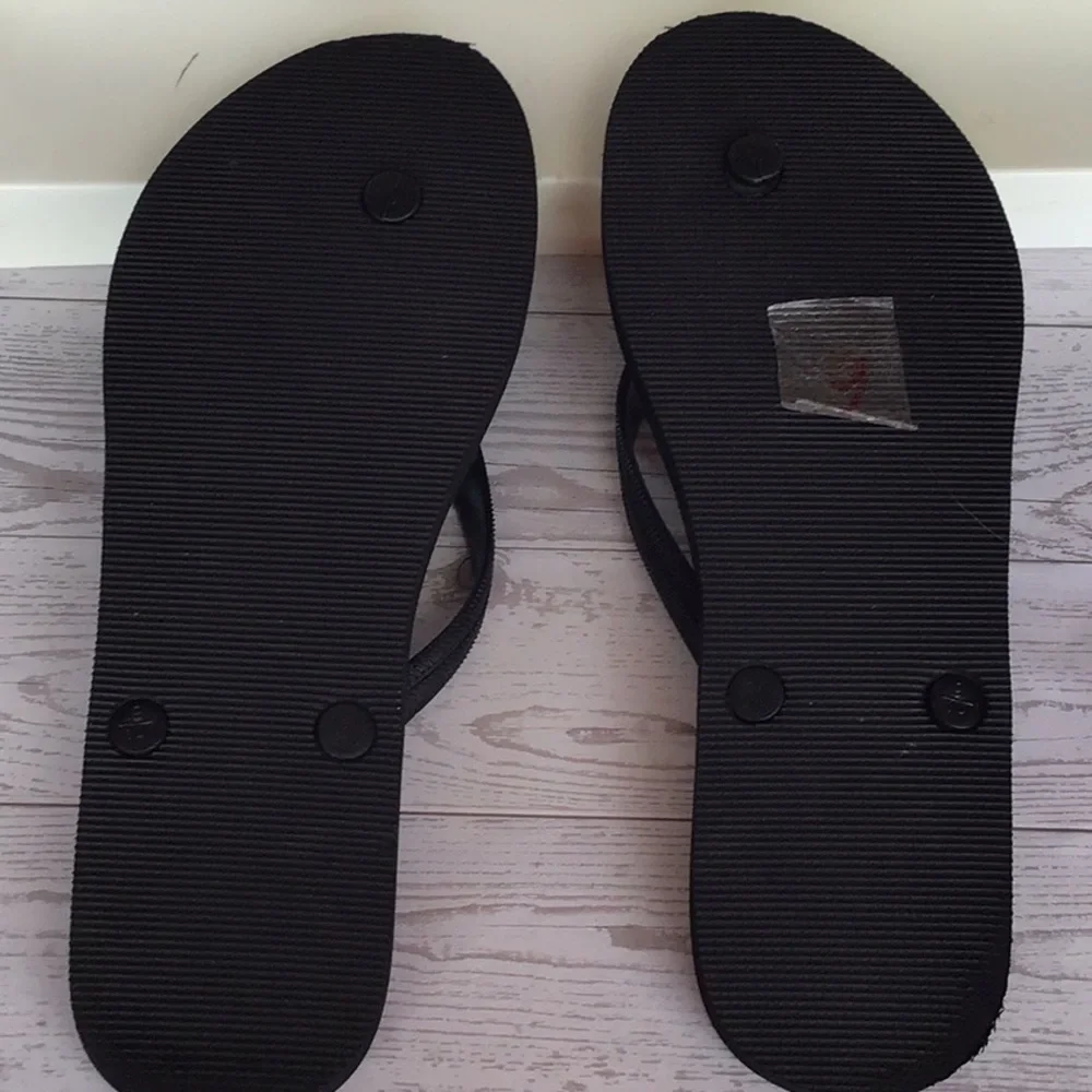 Maui and Sons Sz 9/10 🆕 w/o 🏷️ Multicolor Summer Vibe Pattern Flip Flop Sandals